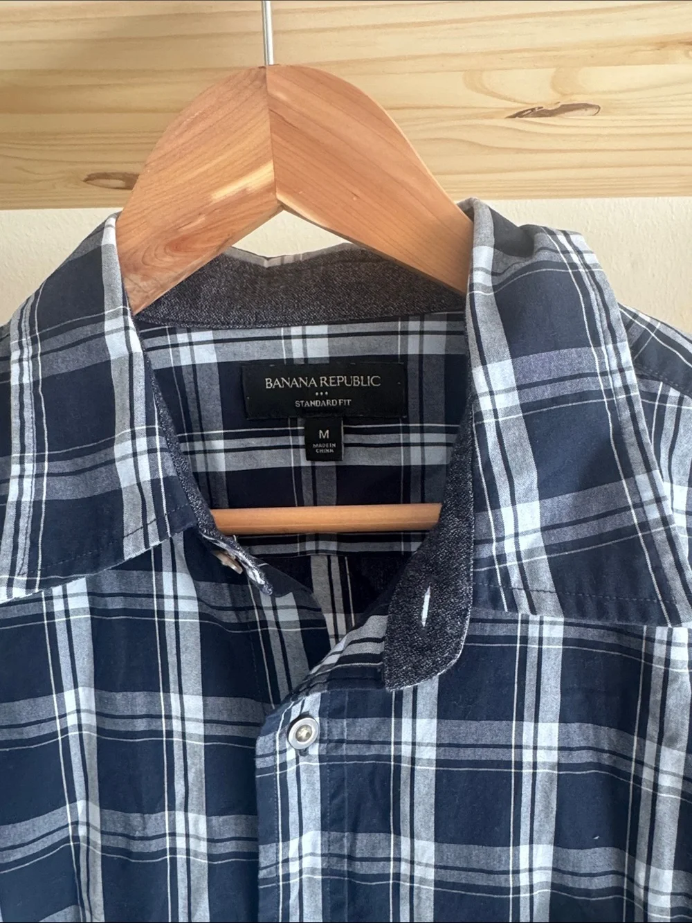 Banana Republic Navy and White Plaid Men's Button-Down Shirt